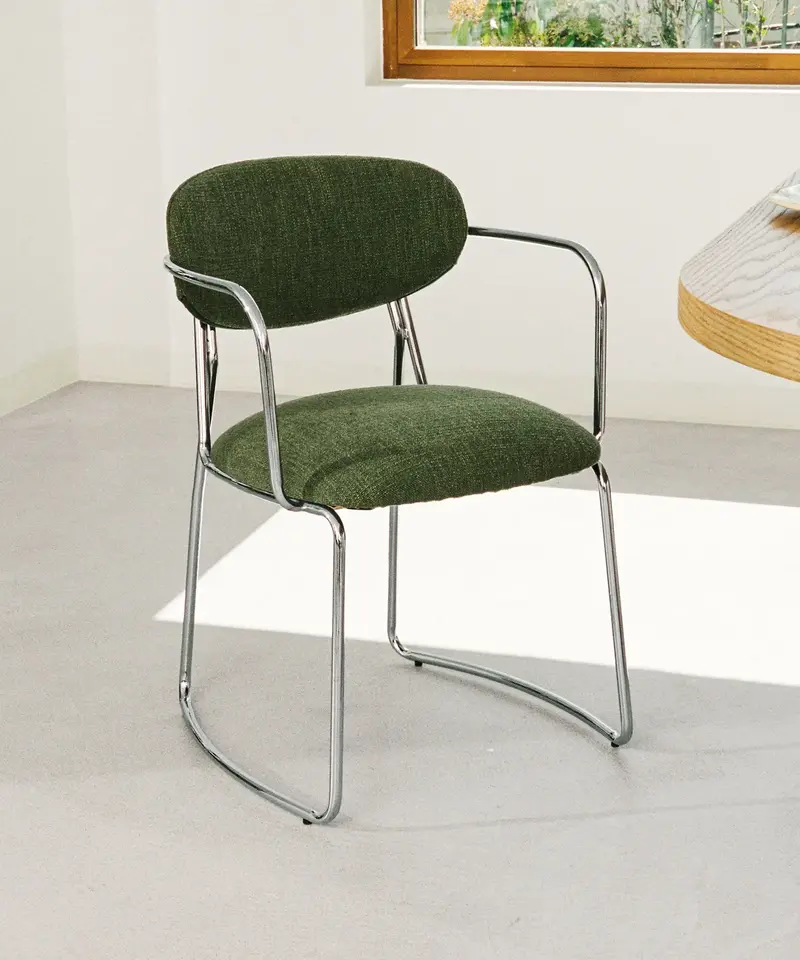 Silla de Comedor de Tela y Metal con Reposabrazos Moritz Arms
