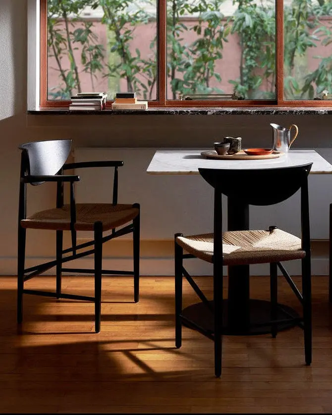 Silla de comedor Drawn HM3