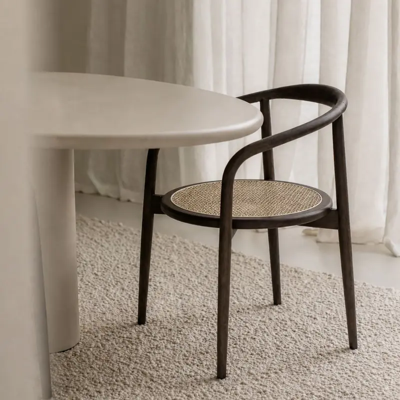 Silla de comedor Ely - Asiento redondo de ratán - Madera ahumada