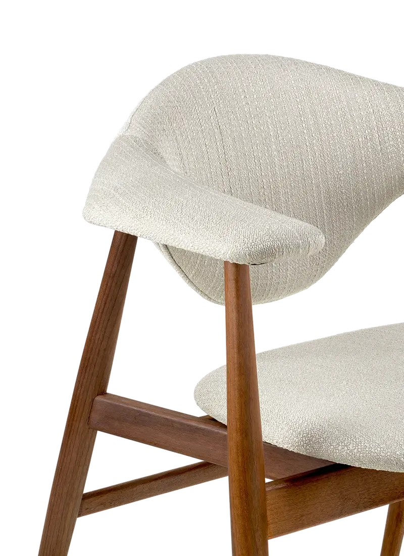 Silla de comedor tapizada Masculo estructura de madera