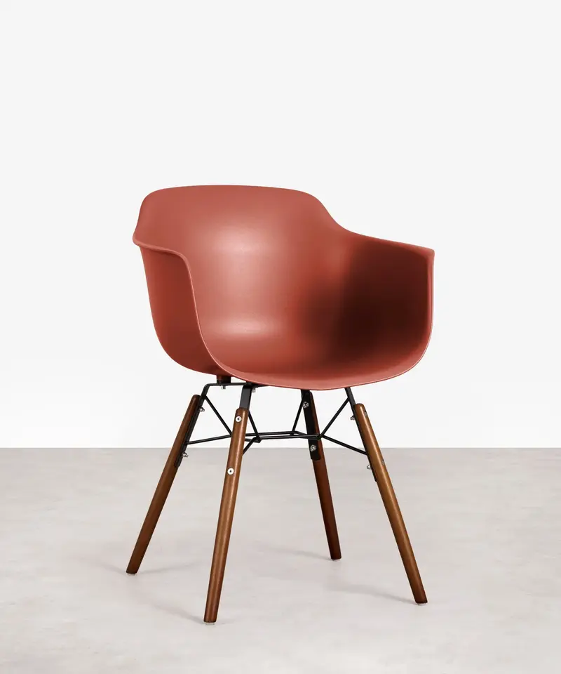 Silla de Polipropileno y Madera con Reposabrazos Elon Arms