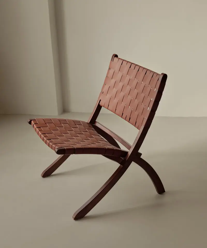 Sillón en Madera y Cuero Sintético Zyra