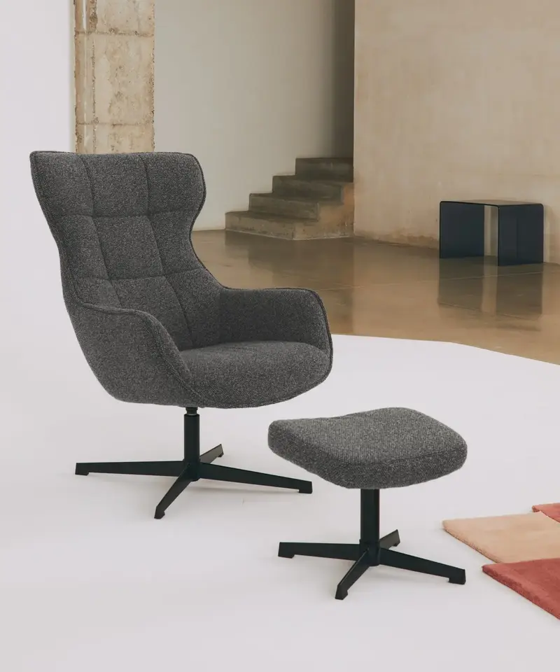 Sillón tapizado en tela bouclé con Ottoman Elsa