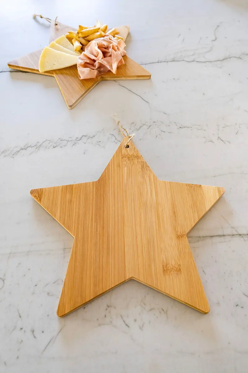 Tabla De Bambú Con Diseño De Estrella