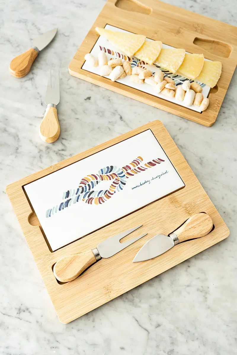 Tabla De Bambú & Cuchillos Con Diseño Nudo Marinero