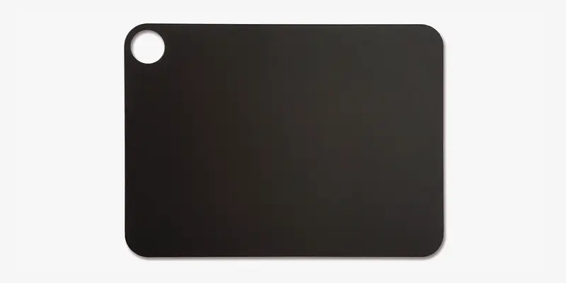 Tabla de Corte negra con colgador 377 x 277 mm