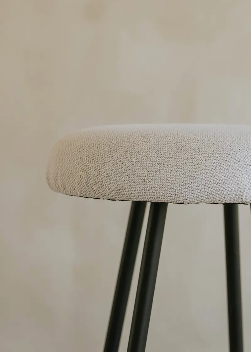 Taburete blanco de forja