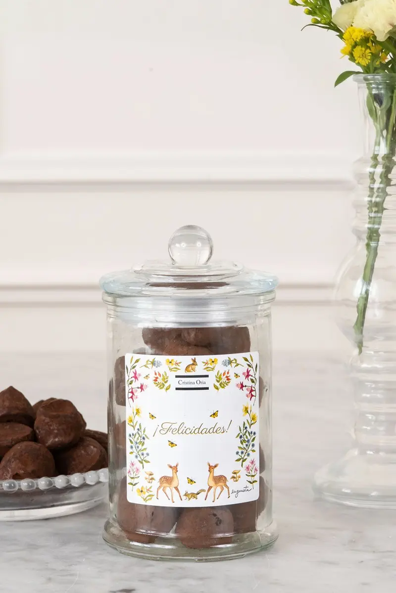Tarro De Trufas De Chocolate Recién Mamá
