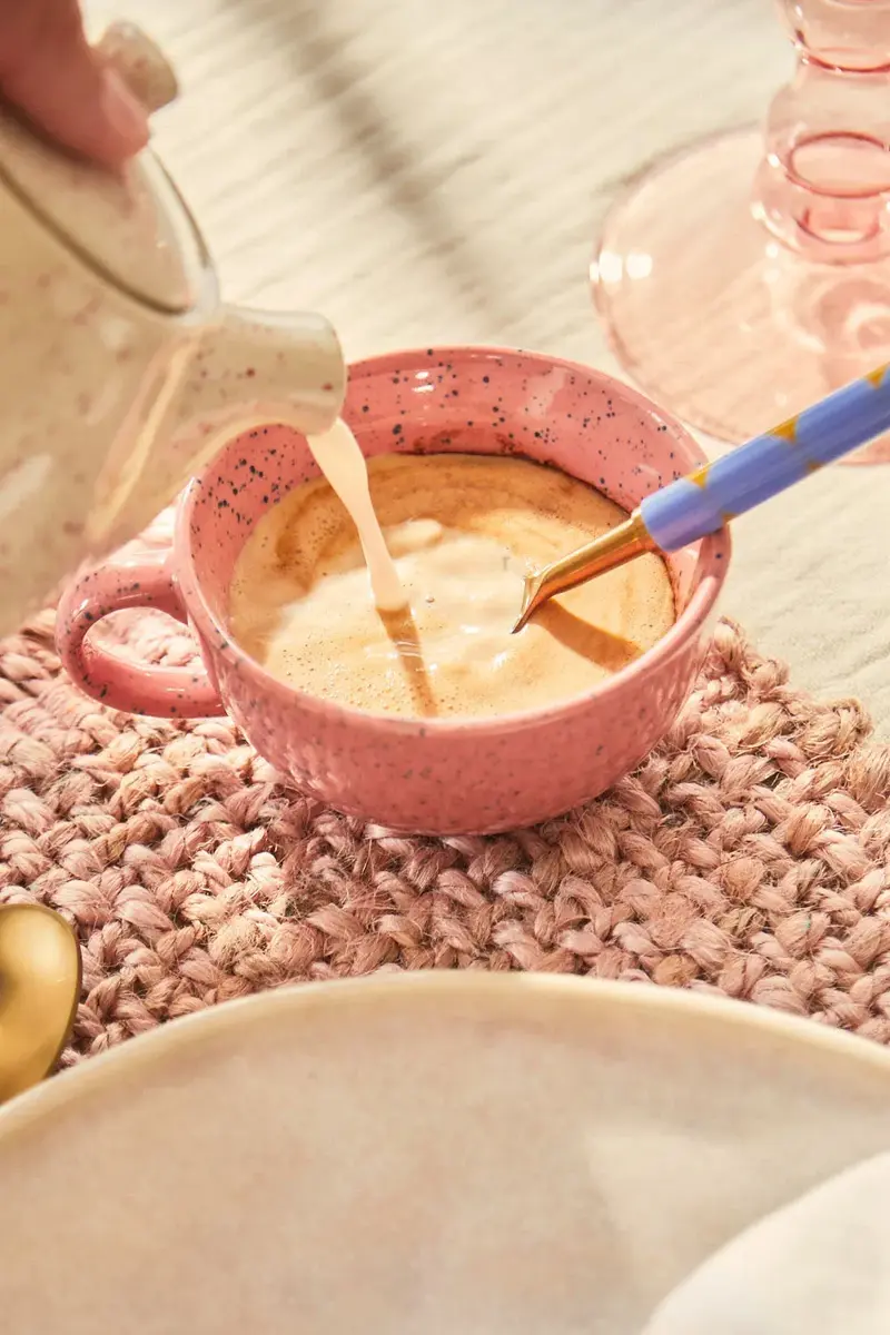 Taza de cerámica rosa Chip