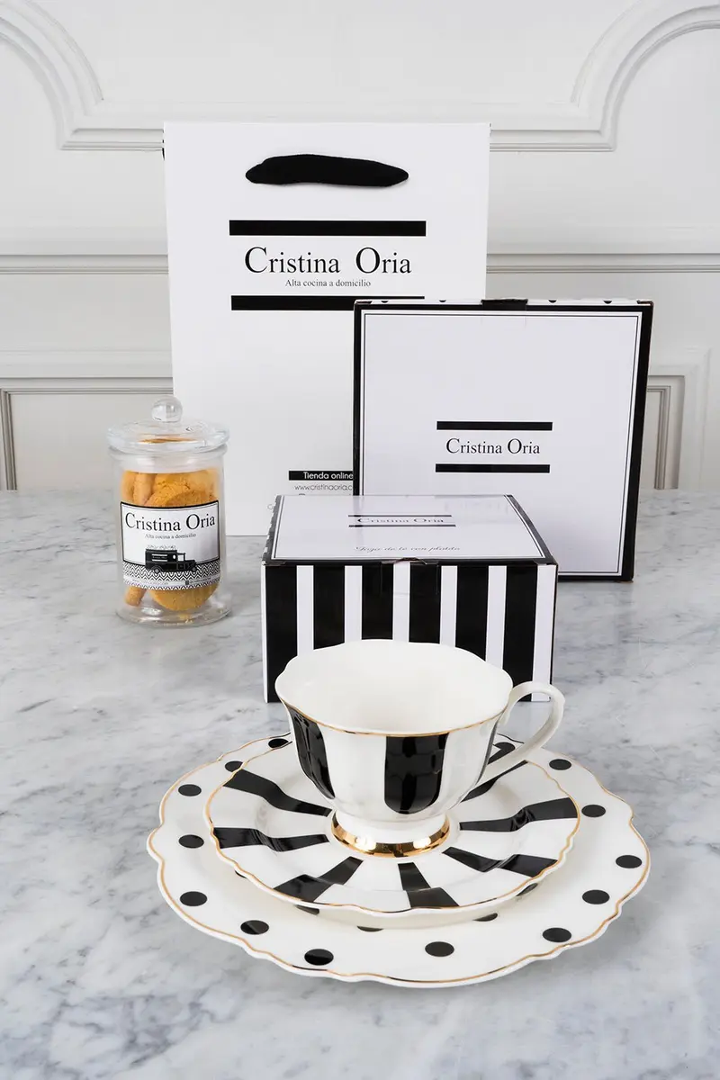 Tea Time For One & Bretonas