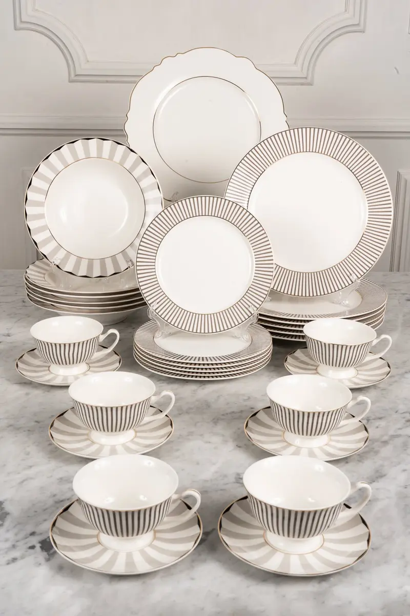 Vajilla Blanca Y Gris Con Tazas Y Bajoplatos 6 Personas